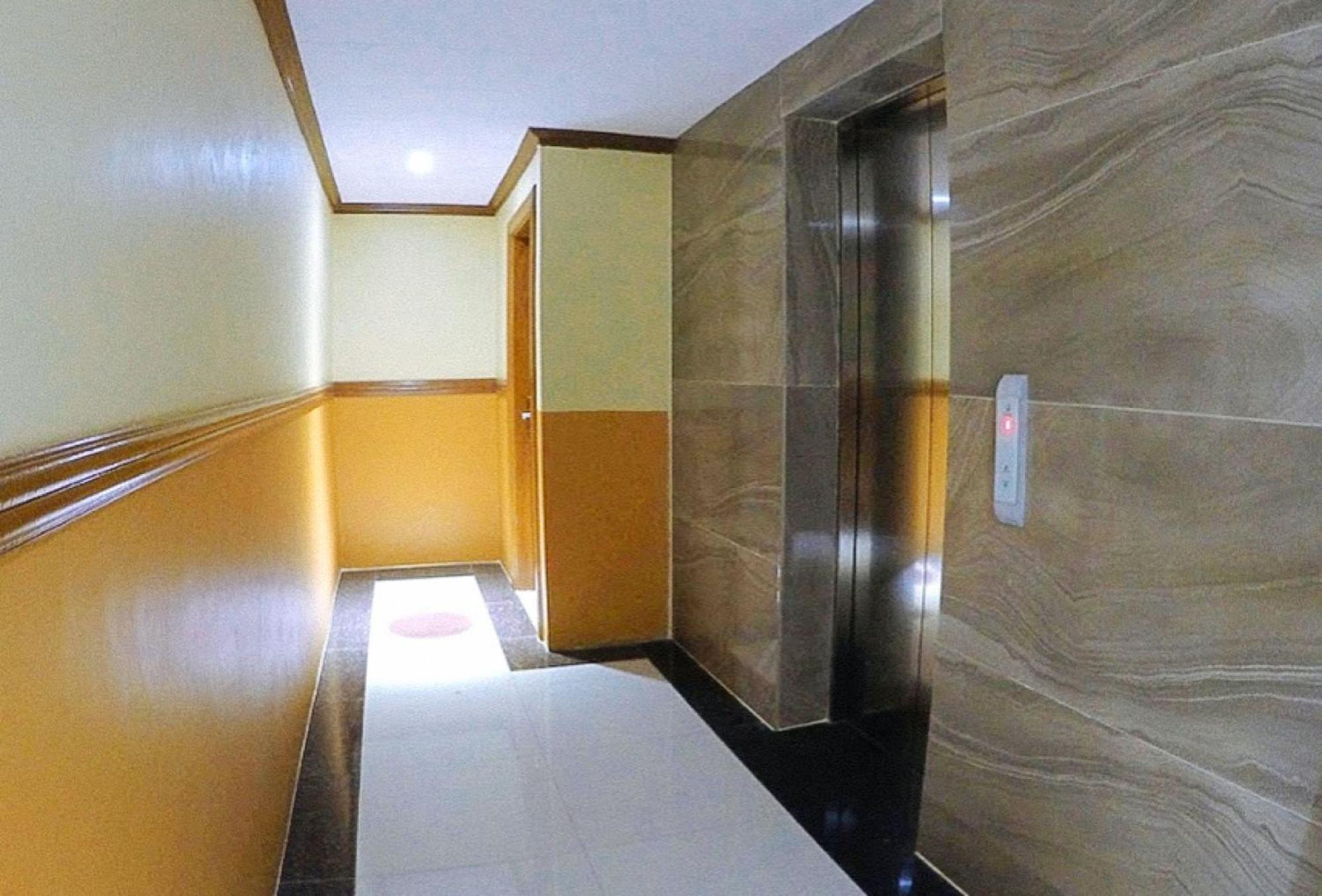 Reddoorz Plus @ Taj Hotel Tuguegarao Экстерьер фото